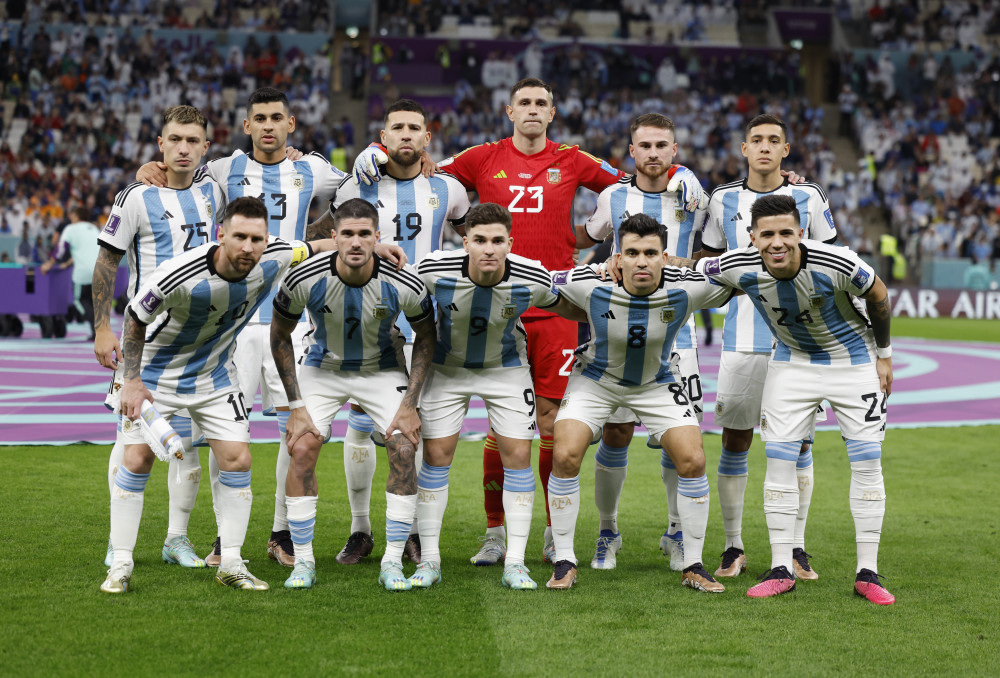 仅约19